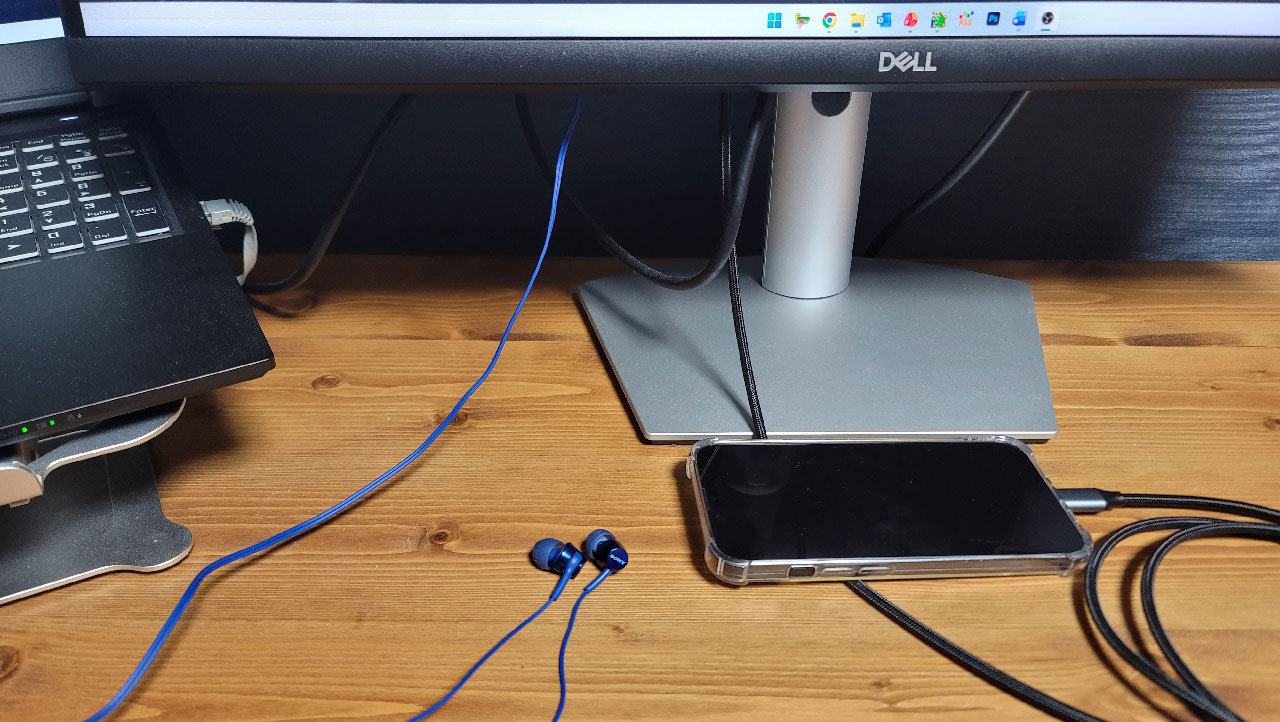 MDR-EX155とモニターの接続